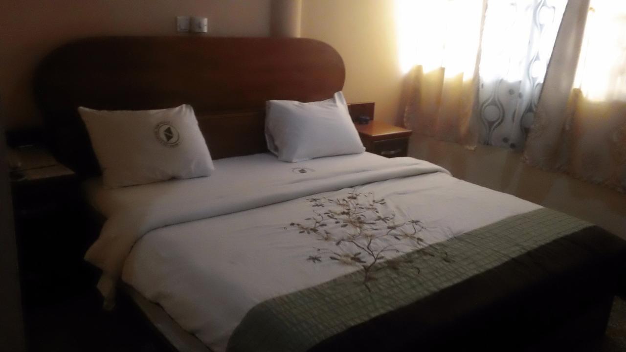 Mama Lee'S Lodge Yamoransa Ngoại thất bức ảnh
